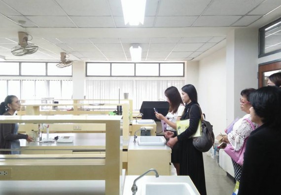 ภาพกิจกรรม ศูนย์วิทยาศาสตร์และวิทยาศาสตร์ประยุกต์ จัดการอบรมโครงการพัฒนาทักษะการใช้เครื่องมือทางวิทยาศาสตร์