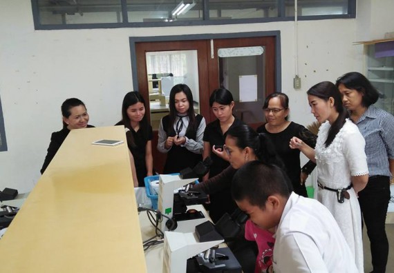 ภาพกิจกรรม ศูนย์วิทยาศาสตร์และวิทยาศาสตร์ประยุกต์ จัดการอบรมโครงการพัฒนาทักษะการใช้เครื่องมือทางวิทยาศาสตร์