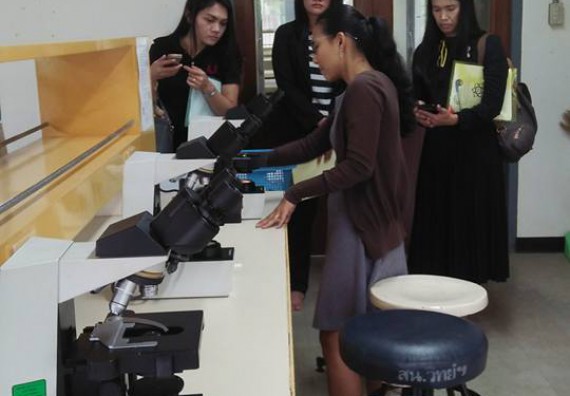 ภาพกิจกรรม ศูนย์วิทยาศาสตร์และวิทยาศาสตร์ประยุกต์ จัดการอบรมโครงการพัฒนาทักษะการใช้เครื่องมือทางวิทยาศาสตร์