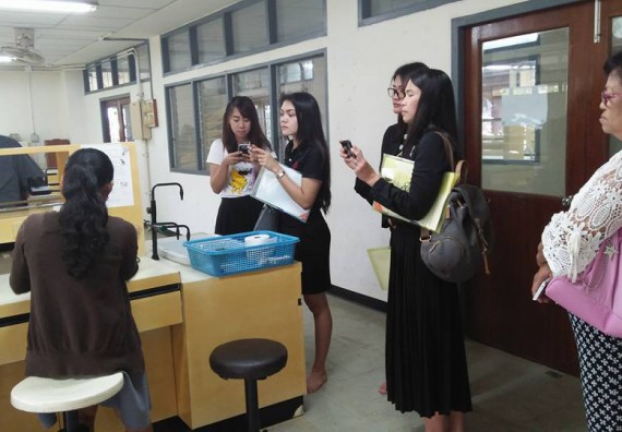 ภาพกิจกรรม ศูนย์วิทยาศาสตร์และวิทยาศาสตร์ประยุกต์ จัดการอบรมโครงการพัฒนาทักษะการใช้เครื่องมือทางวิทยาศาสตร์