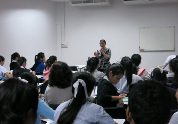 ภาพกิจกรรม โปรแกรมวิชาสาธารณสุขศาสตร์ จัดการอบรม เรื่อง เทคนิคการเยี่ยมบ้าน