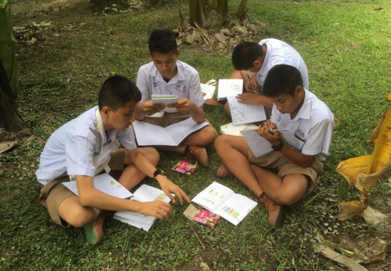 ภาพกิจกรรม คณะวิทยาศาสตร์และเทคโนโลยี เข้าร่วมโครงการอบรมสัมมนาเสริมสร้างศักยภาพในการอนุรักษ์สิ่งแวดล้อมธรรมชาติ หัวข้อ วิธีการวาดภาพทางพฤกษศาสตร์