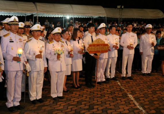 ภาพกิจกรรม คณะวิทยาศาสตร์และเทคโนโลยี เข้าร่วมพิธีเฉลิมพระเกียรติสมเด็จพระนางเจ้าสิริกิติ์