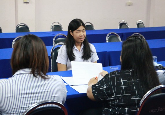 ภาพกิจกรรม คณะวิทยาศาสตร์และเทคโนโลยี สัมภาษณ์ทุนการศึกษา ปตท.สผ. จากทรัพย์ในดินสู่สินทางปัญญา รักษาสิ่งแวดล้อม ของคณะวิทยาศาสตร์และเทคโนโลยี ประจำปี 2560