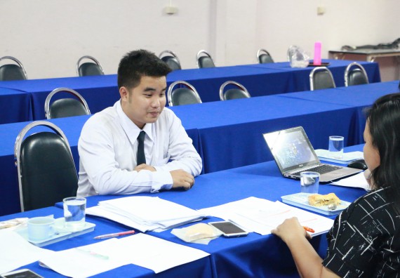 ภาพกิจกรรม คณะวิทยาศาสตร์และเทคโนโลยี สัมภาษณ์ทุนการศึกษา ปตท.สผ. จากทรัพย์ในดินสู่สินทางปัญญา รักษาสิ่งแวดล้อม ของคณะวิทยาศาสตร์และเทคโนโลยี ประจำปี 2560