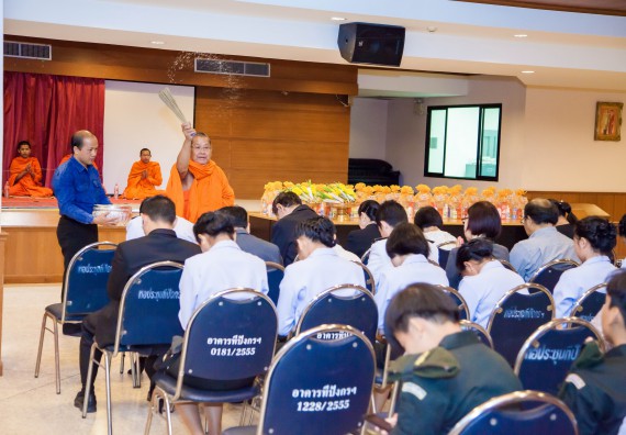 ภาพกิจกรรม คณะวิทยาศาสตร์และเทคโนโลยี เข้าร่วมทำบุญตักบาตรวันคล้ายวันสถาปนามหาวิทยาลัยราชภัฏกำแพงเพชร