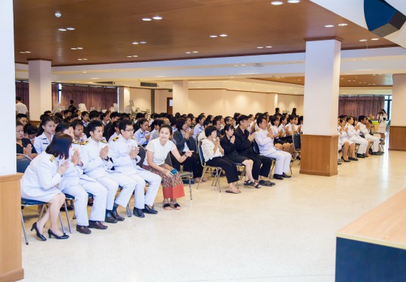 ภาพกิจกรรม คณะวิทยาศาสตร์และเทคโนโลยี เข้าร่วมทำบุญตักบาตรวันคล้ายวันสถาปนามหาวิทยาลัยราชภัฏกำแพงเพชร