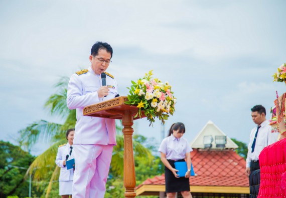 ภาพกิจกรรม คณะวิทยาศาสตร์และเทคโนโลยี เข้าร่วมทำบุญตักบาตรวันคล้ายวันสถาปนามหาวิทยาลัยราชภัฏกำแพงเพชร