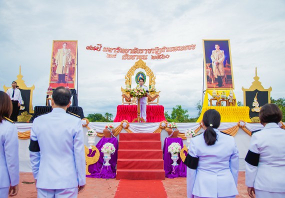 ภาพกิจกรรม คณะวิทยาศาสตร์และเทคโนโลยี เข้าร่วมทำบุญตักบาตรวันคล้ายวันสถาปนามหาวิทยาลัยราชภัฏกำแพงเพชร