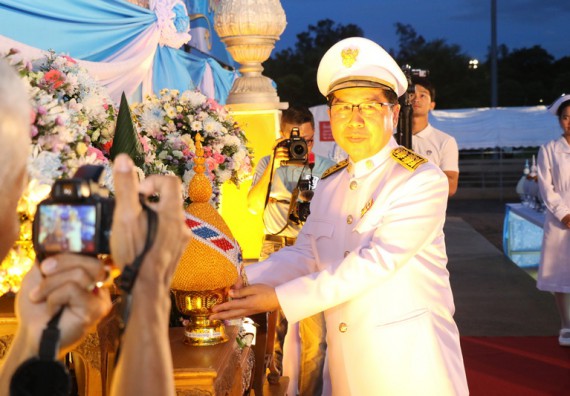 ภาพกิจกรรม คณะวิทยาศาสตร์และเทคโนโลยี เข้าร่วมกิจกรรมแอโรบิกรวมพลคนรักแม่ 12 สิงหา