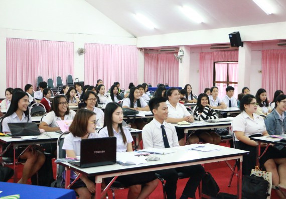 ภาพกิจกรรม โปรแกรมวิชาเคมี จัดกิจกรรมการนำเสนอผลงานวิจัยทางเคมี