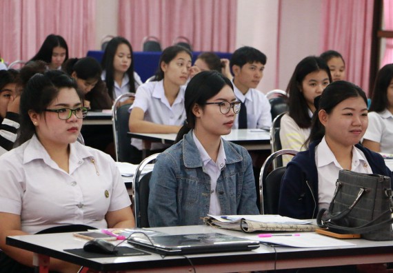 ภาพกิจกรรม โปรแกรมวิชาเคมี จัดกิจกรรมการนำเสนอผลงานวิจัยทางเคมี