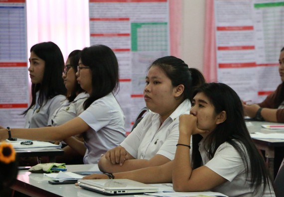 ภาพกิจกรรม โปรแกรมวิชาเคมี จัดกิจกรรมการนำเสนอผลงานวิจัยทางเคมี