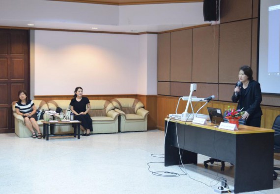 ภาพกิจกรรม คณะวิทยาศาสตร์และเทคโนโลยี เข้าร่วมอบรมเชิงปฏิบัติการตามโครงการ 1 อาจารย์ 1 ผลงานวิชาการด้านงานวิจัย เรื่อง จริยธรรมการวิจัยในมนุษย์ : การเขียนโครงการวิจัยและการขอรับรอง