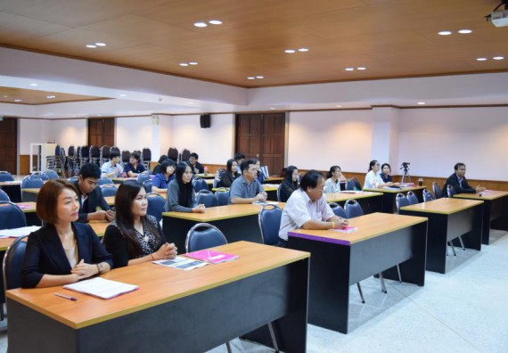 ภาพกิจกรรม คณะวิทยาศาสตร์และเทคโนโลยี เข้าร่วมอบรมเชิงปฏิบัติการตามโครงการ 1 อาจารย์ 1 ผลงานวิชาการด้านงานวิจัย เรื่อง จริยธรรมการวิจัยในมนุษย์ : การเขียนโครงการวิจัยและการขอรับรอง