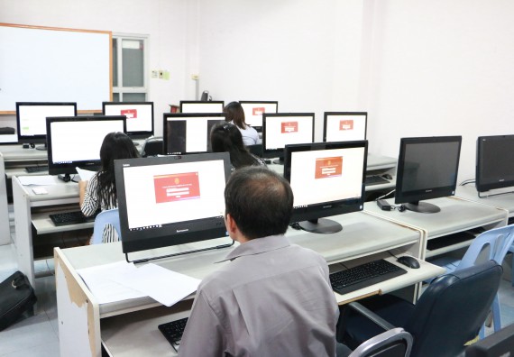 ภาพกิจกรรม คณะวิทยาศาสตร์และเทคโนโลยี จัดการประเมินประสิทธิภาพและประสิทธิผลการปฏิบัติราชการ ครั้งที่ 2 ประจำปีงบประมาณ 2560