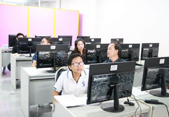 ภาพกิจกรรม คณะวิทยาศาสตร์และเทคโนโลยี จัดการประเมินประสิทธิภาพและประสิทธิผลการปฏิบัติราชการ ครั้งที่ 2 ประจำปีงบประมาณ 2560