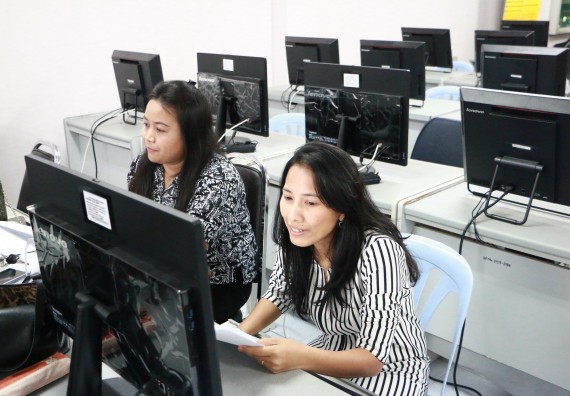 ภาพกิจกรรม คณะวิทยาศาสตร์และเทคโนโลยี จัดการประเมินประสิทธิภาพและประสิทธิผลการปฏิบัติราชการ ครั้งที่ 2 ประจำปีงบประมาณ 2560