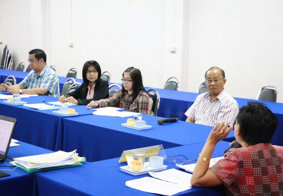 ภาพกิจกรรม คณะวิทยาศาสตร์และเทคโนโลยี เข้ารับการตรวจสอบประเมินผลการวางระบบการควบคุมภายใน ประจำปี 2560