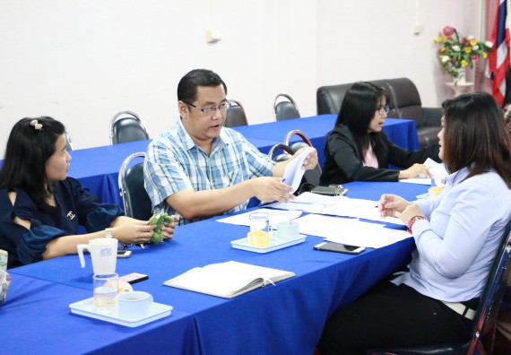 ภาพกิจกรรม คณะวิทยาศาสตร์และเทคโนโลยี เข้ารับการตรวจสอบประเมินผลการวางระบบการควบคุมภายใน ประจำปี 2560