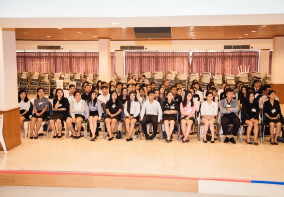 ภาพกิจกรรม พิธีฝึกซ้อมรับพระราชทานปริญญาบัตร  คณะวิทยาศาสตร์และเทคโนโลยี | วันที่ 6  พฤศจิกายน 2560