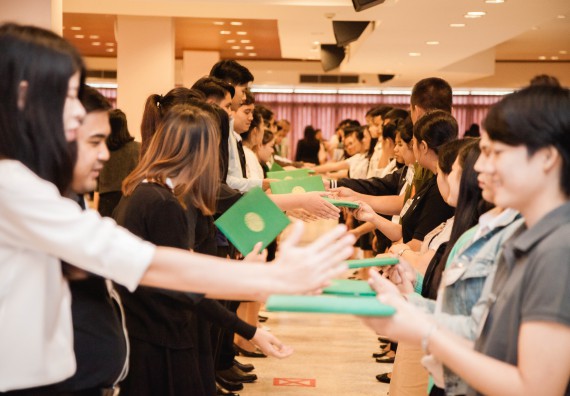 ภาพกิจกรรม พิธีฝึกซ้อมรับพระราชทานปริญญาบัตร  คณะวิทยาศาสตร์และเทคโนโลยี | วันที่ 6  พฤศจิกายน 2560