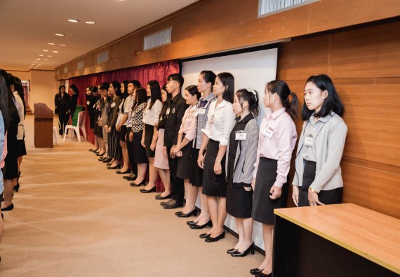 ภาพกิจกรรม พิธีฝึกซ้อมรับพระราชทานปริญญาบัตร  คณะวิทยาศาสตร์และเทคโนโลยี | วันที่ 6  พฤศจิกายน 2560