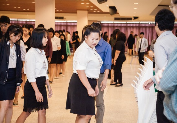 ภาพกิจกรรม พิธีฝึกซ้อมรับพระราชทานปริญญาบัตร  คณะวิทยาศาสตร์และเทคโนโลยี | วันที่ 6  พฤศจิกายน 2560