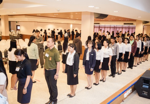 ภาพกิจกรรม พิธีฝึกซ้อมรับพระราชทานปริญญาบัตร  คณะวิทยาศาสตร์และเทคโนโลยี | วันที่ 6  พฤศจิกายน 2560