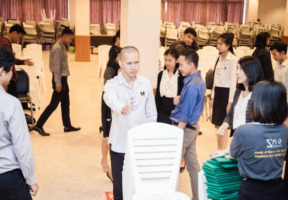 ภาพกิจกรรม พิธีฝึกซ้อมรับพระราชทานปริญญาบัตร  คณะวิทยาศาสตร์และเทคโนโลยี | วันที่ 6  พฤศจิกายน 2560