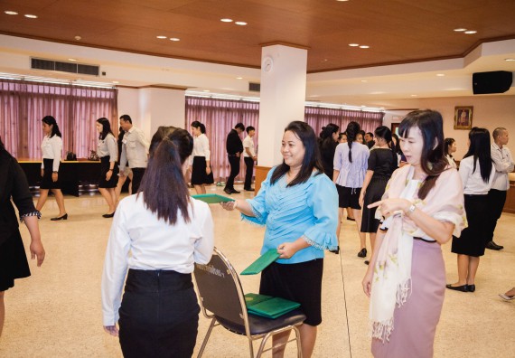 ภาพกิจกรรม พิธีฝึกซ้อมรับพระราชทานปริญญาบัตร  คณะวิทยาศาสตร์และเทคโนโลยี | วันที่ 6  พฤศจิกายน 2560