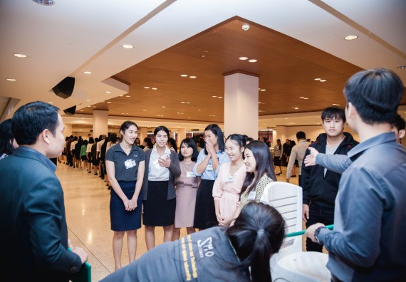 ภาพกิจกรรม พิธีฝึกซ้อมรับพระราชทานปริญญาบัตร  คณะวิทยาศาสตร์และเทคโนโลยี | วันที่ 6  พฤศจิกายน 2560