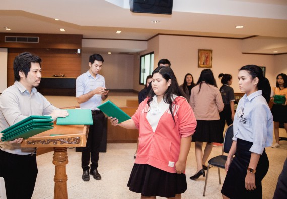 ภาพกิจกรรม พิธีฝึกซ้อมรับพระราชทานปริญญาบัตร  คณะวิทยาศาสตร์และเทคโนโลยี | วันที่ 6  พฤศจิกายน 2560