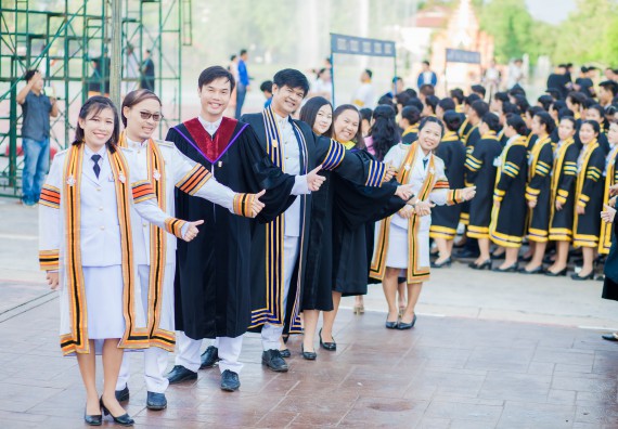 ภาพกิจกรรม พิธีฝึกซ้อมรับพระราชทานปริญญาบัตร คณะวิทยาศาสตร์และเทคโนโลยี | วันที่ 7 พฤศจิกายน 2560