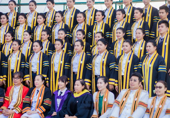 ภาพกิจกรรม พิธีฝึกซ้อมรับพระราชทานปริญญาบัตร คณะวิทยาศาสตร์และเทคโนโลยี | วันที่ 7 พฤศจิกายน 2560