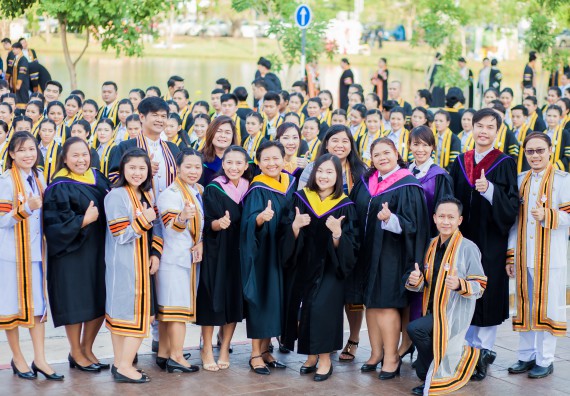 ภาพกิจกรรม พิธีฝึกซ้อมรับพระราชทานปริญญาบัตร คณะวิทยาศาสตร์และเทคโนโลยี | วันที่ 7 พฤศจิกายน 2560