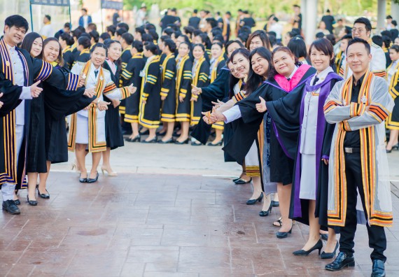 ภาพกิจกรรม พิธีฝึกซ้อมรับพระราชทานปริญญาบัตร คณะวิทยาศาสตร์และเทคโนโลยี | วันที่ 7 พฤศจิกายน 2560