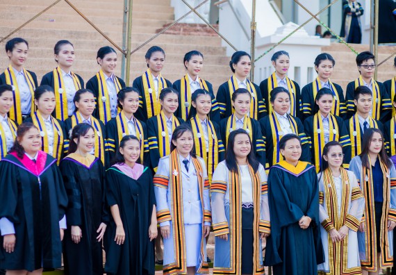 ภาพกิจกรรม พิธีฝึกซ้อมรับพระราชทานปริญญาบัตร คณะวิทยาศาสตร์และเทคโนโลยี | วันที่ 7 พฤศจิกายน 2560