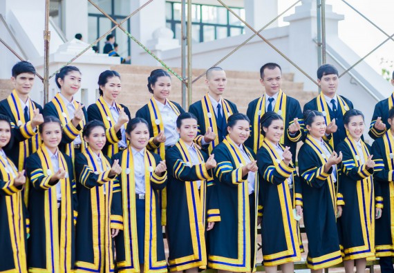 ภาพกิจกรรม พิธีฝึกซ้อมรับพระราชทานปริญญาบัตร คณะวิทยาศาสตร์และเทคโนโลยี | วันที่ 7 พฤศจิกายน 2560