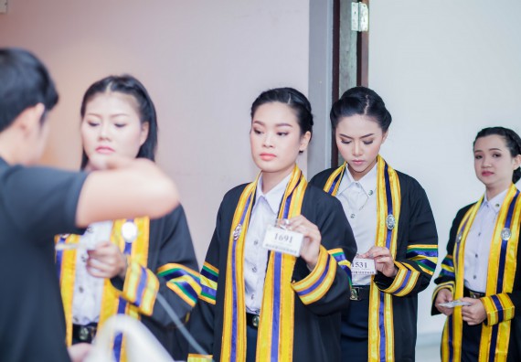 ภาพกิจกรรม พิธีฝึกซ้อมรับพระราชทานปริญญาบัตร คณะวิทยาศาสตร์และเทคโนโลยี | วันที่ 7 พฤศจิกายน 2560