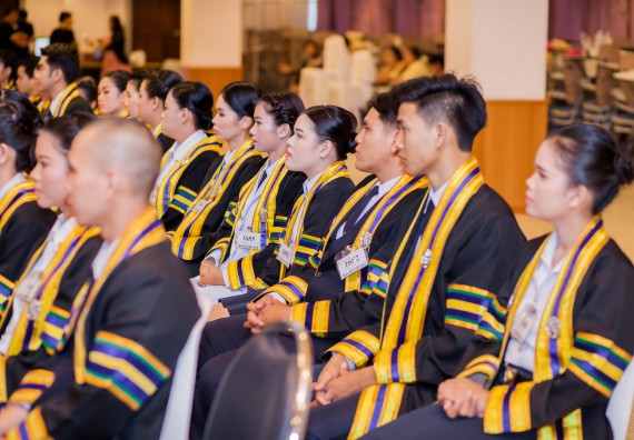 ภาพกิจกรรม พิธีฝึกซ้อมรับพระราชทานปริญญาบัตร คณะวิทยาศาสตร์และเทคโนโลยี | วันที่ 7 พฤศจิกายน 2560