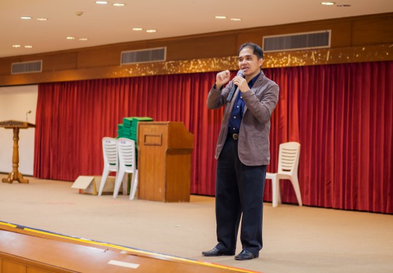 ภาพกิจกรรม พิธีฝึกซ้อมรับพระราชทานปริญญาบัตร คณะวิทยาศาสตร์และเทคโนโลยี | วันที่ 7 พฤศจิกายน 2560