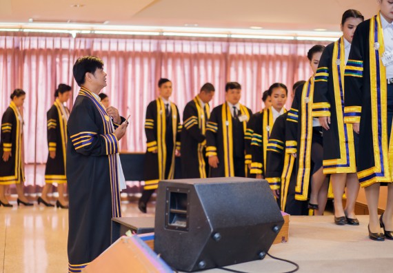 ภาพกิจกรรม พิธีฝึกซ้อมรับพระราชทานปริญญาบัตร คณะวิทยาศาสตร์และเทคโนโลยี | วันที่ 7 พฤศจิกายน 2560