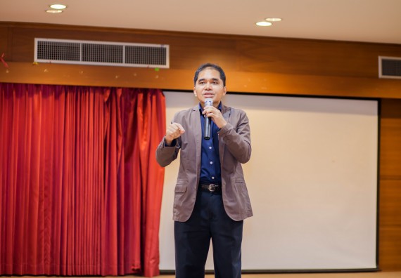 ภาพกิจกรรม พิธีฝึกซ้อมรับพระราชทานปริญญาบัตร คณะวิทยาศาสตร์และเทคโนโลยี | วันที่ 7 พฤศจิกายน 2560