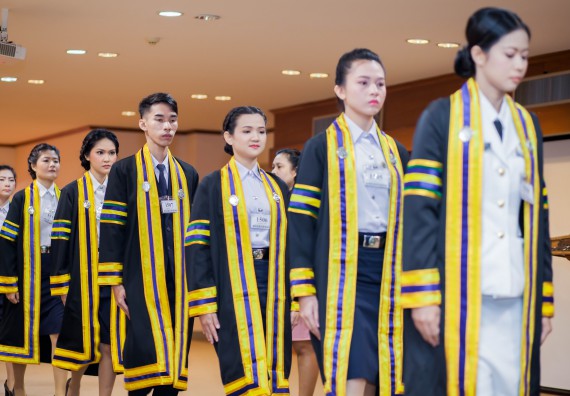 ภาพกิจกรรม พิธีฝึกซ้อมรับพระราชทานปริญญาบัตร คณะวิทยาศาสตร์และเทคโนโลยี | วันที่ 7 พฤศจิกายน 2560