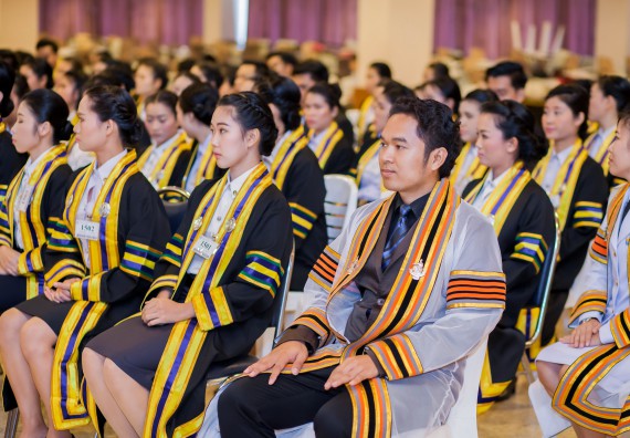 ภาพกิจกรรม พิธีฝึกซ้อมรับพระราชทานปริญญาบัตร คณะวิทยาศาสตร์และเทคโนโลยี | วันที่ 7 พฤศจิกายน 2560