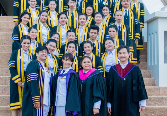 ภาพกิจกรรม พิธีฝึกซ้อมรับพระราชทานปริญญาบัตร คณะวิทยาศาสตร์และเทคโนโลยี | วันที่ 7 พฤศจิกายน 2560