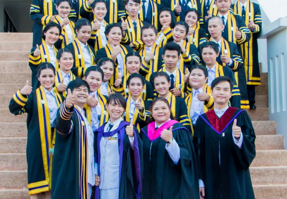 ภาพกิจกรรม พิธีฝึกซ้อมรับพระราชทานปริญญาบัตร คณะวิทยาศาสตร์และเทคโนโลยี | วันที่ 7 พฤศจิกายน 2560