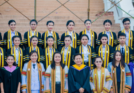 ภาพกิจกรรม พิธีฝึกซ้อมรับพระราชทานปริญญาบัตร คณะวิทยาศาสตร์และเทคโนโลยี | วันที่ 7 พฤศจิกายน 2560