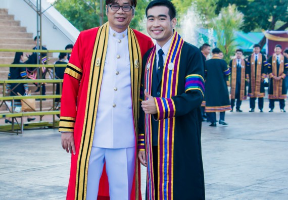 ภาพกิจกรรม พิธีฝึกซ้อมรับพระราชทานปริญญาบัตร คณะวิทยาศาสตร์และเทคโนโลยี | วันที่ 7 พฤศจิกายน 2560